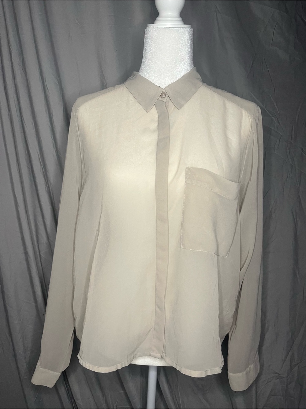 H&M Light Beige Button-Front Dress Shirt